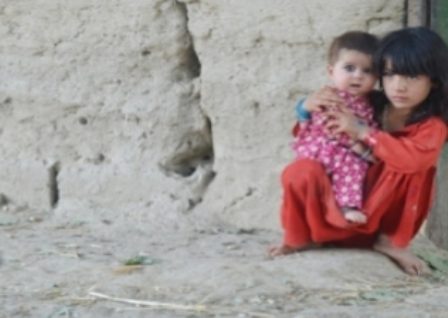 مسئولان دفتر ساحوی کمیسیون مستقل حقوق بشر در بامیان می گویند که قتل چهار کودک در چهار ماه اول سال روان خورشیدی نشان می دهد که آمار خشونت علیه کودکان در این ولایت افزایش یافته است.