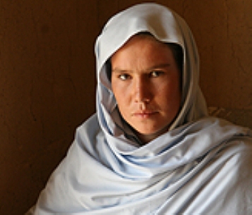 Kamela, 15, traveled some eight hours to Nili, the provincial capital of Afghanistan’s Daikundi province, to attend a UNICEF-supported youth training.© UNICEF/2010/Froutan