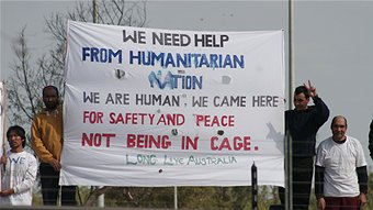 20 men are still protesting on the rooftop of the Darwin detention centre (Clare Rawlinson - ABC)